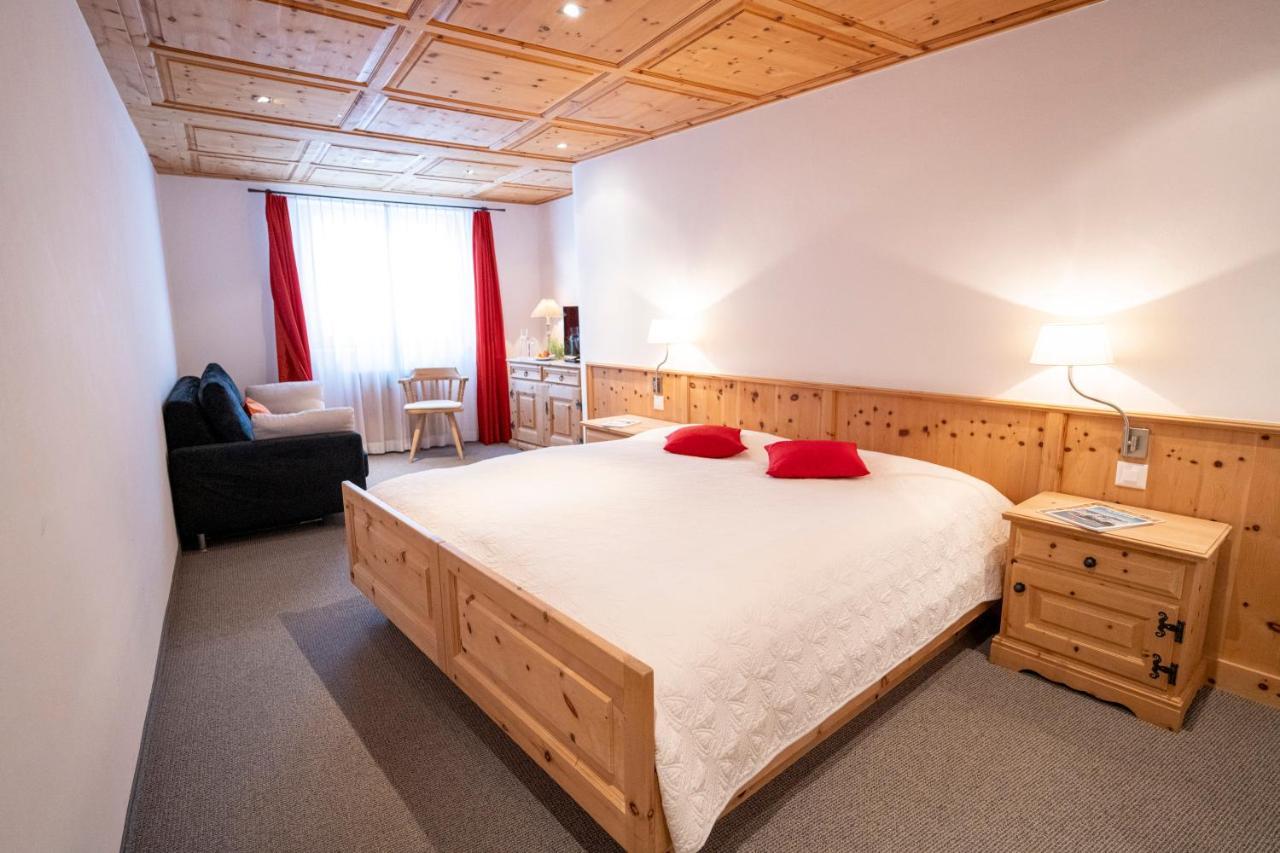 Hotel Engiadina Скуоль Экстерьер фото